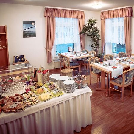 Hotel Heinz Plauen Ngoại thất bức ảnh